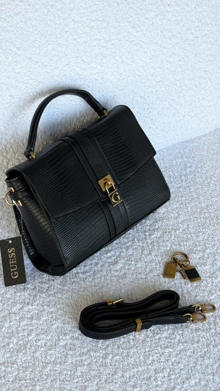 شنطة جيس /  guess ginevra ماستر كواليتي بدون علبة